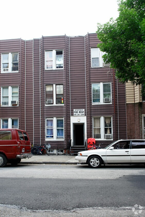 Building Photo - 733 6th Ave