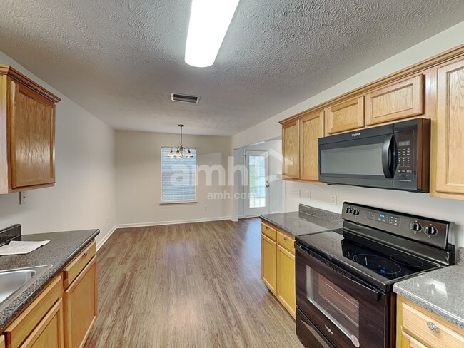 Building Photo - 1883 Portview Dr