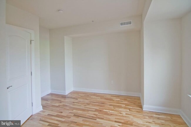 Foto del edificio - 1136 Hope St