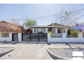 Building Photo - 617 N 14th St