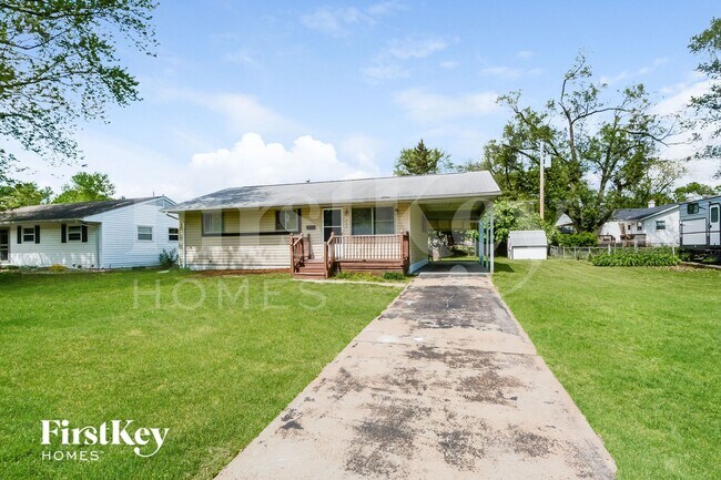 Building Photo - 755 Tyson Dr