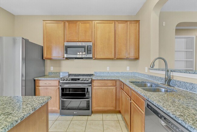 Building Photo - 2202 Sage Canyon Dr