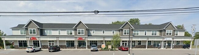 Building Photo - 473 Aurora St