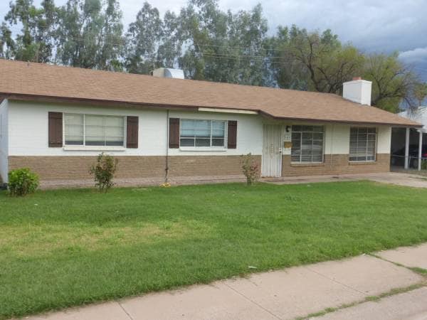 1431 Front - 1431 W 7th Pl
