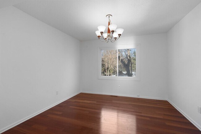 Foto del edificio - 2636 East Side Dr
