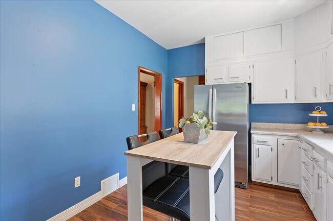 Foto del edificio - Spacious 4 Bedroom Home for Rent in Council Bluffs