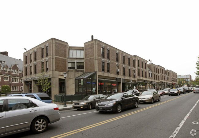 Building Photo - Stouffer Triangle