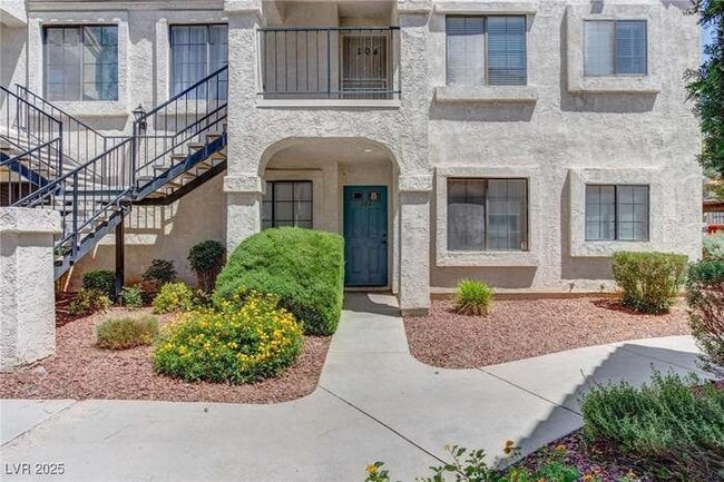 Building Photo - 4860 Nara Vista Way