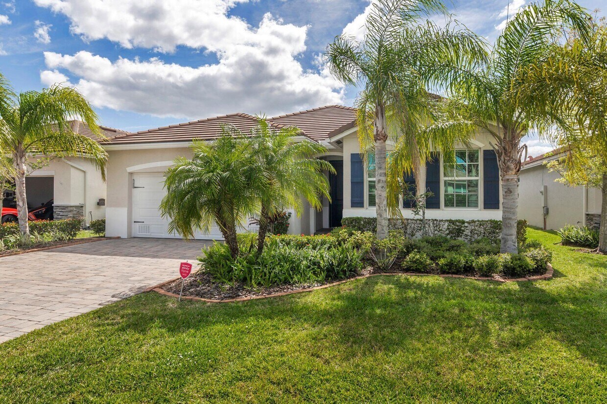 Primary Photo - 7410 SW Harbor Cove Dr