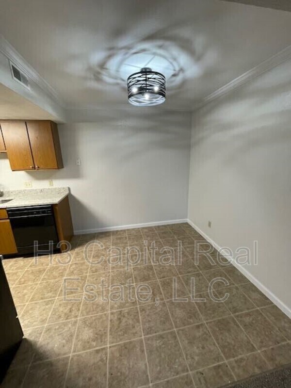 Foto del edificio - 130 Brookview Dr