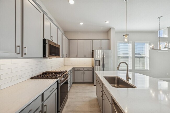 Foto del edificio - 5518 Kindle Aly