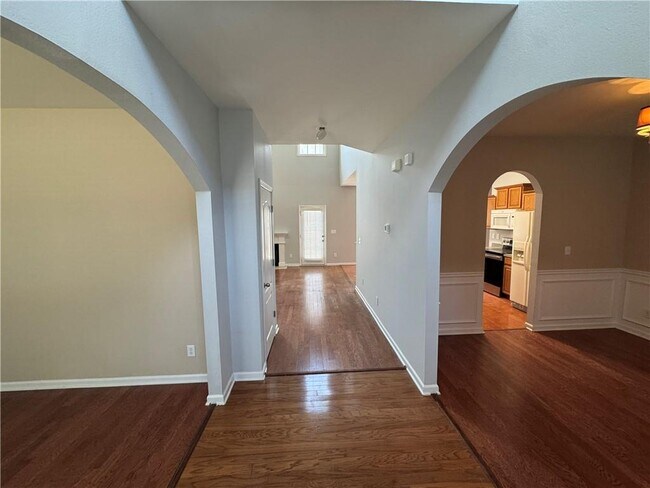 Foto del edificio - 6902 Grand Hickory Dr