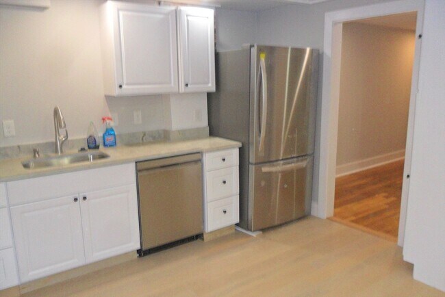 Foto del edificio - 400 Concord St