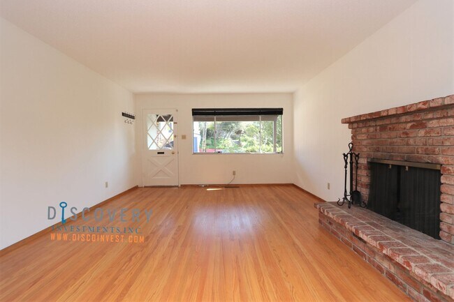 Foto del edificio - Upper Dimond Three Bedroom Home
