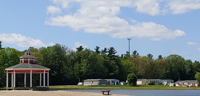 Building Photo - 412 Deerfield Ln