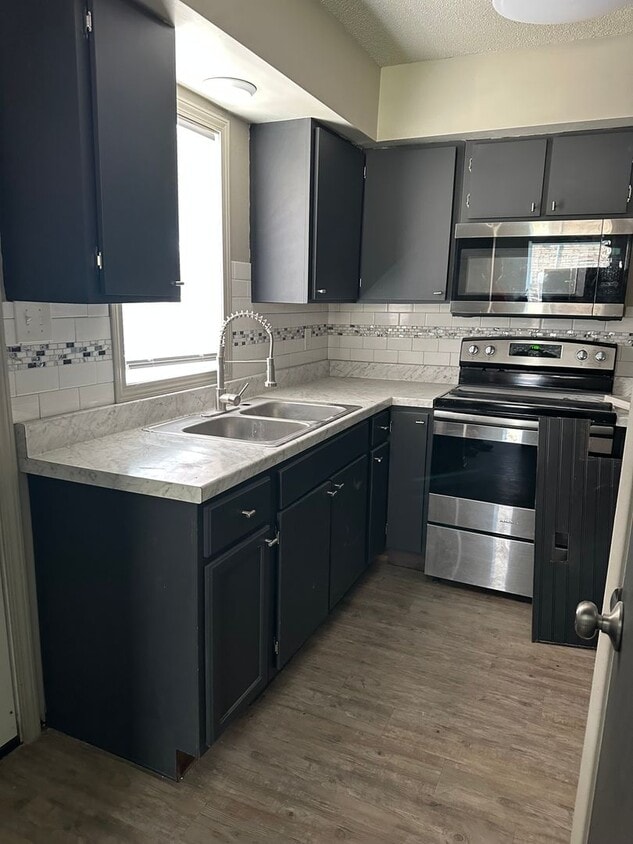 1905 W Nettleton Ave Unit 1905 A, Jonesboro, AR 72401 Room for Rent