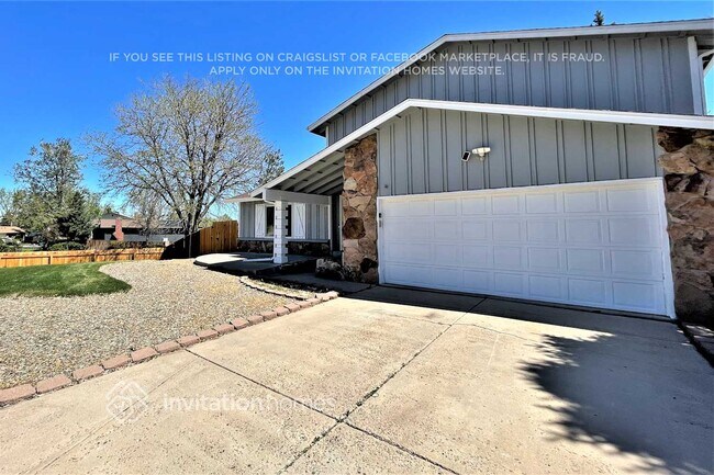Building Photo - 15805 E Oxford Ave