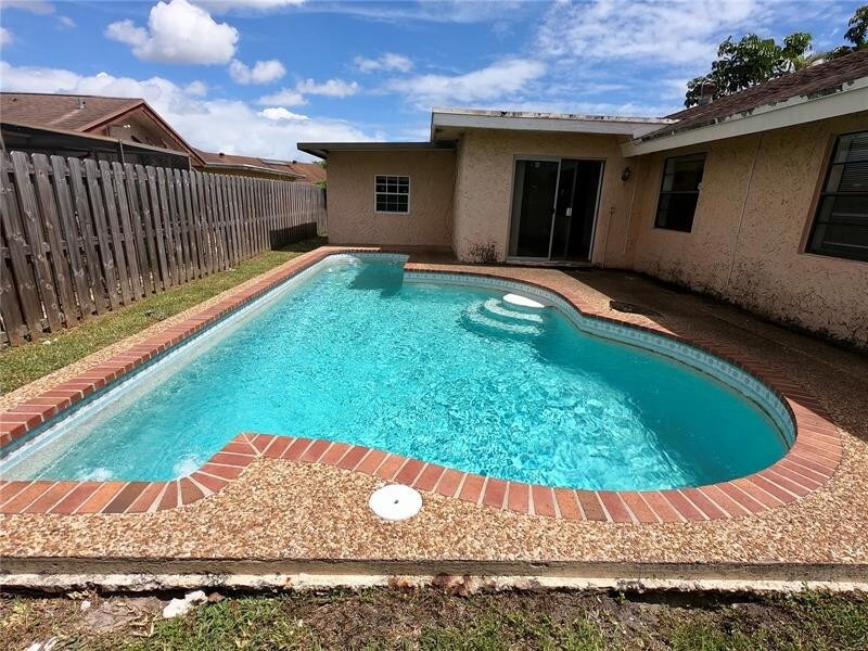 8205 SW 12th Pl, North Lauderdale, FL 33068 House Rental in North