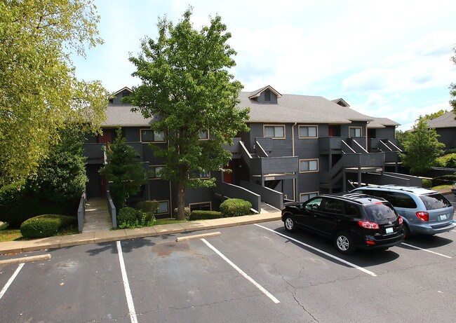 Building Photo - 1400 Pine Valley Dr
