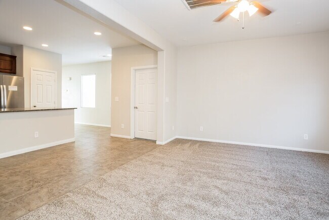 Foto del edificio - 9150 W Brilliant Prairie Ct