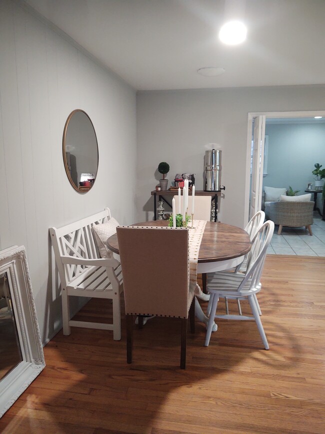 eat-in kitchen - 408 Ortega Rd
