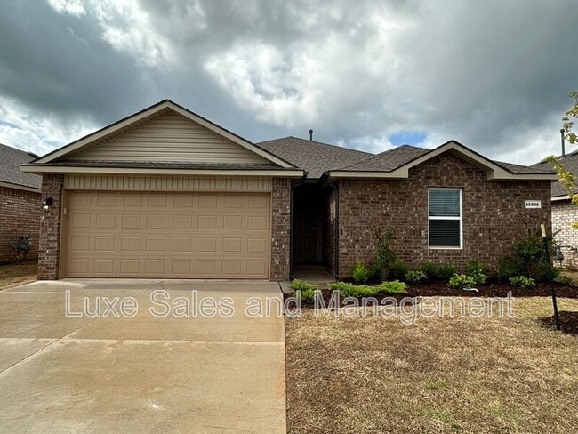 Photo - 10516 SW 41st Place House