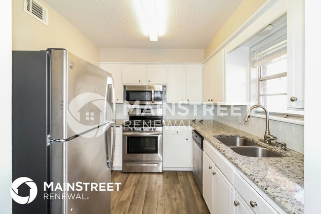 Foto del edificio - 3709 Chetwood Dr