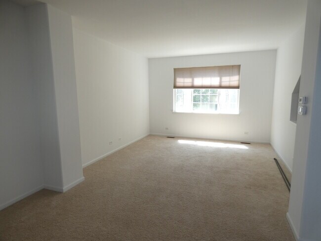 Building Photo - 286 New Haven Dr
