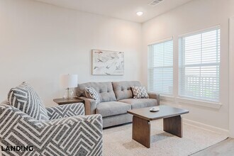 Building Photo - 5001 Willowgate Loop