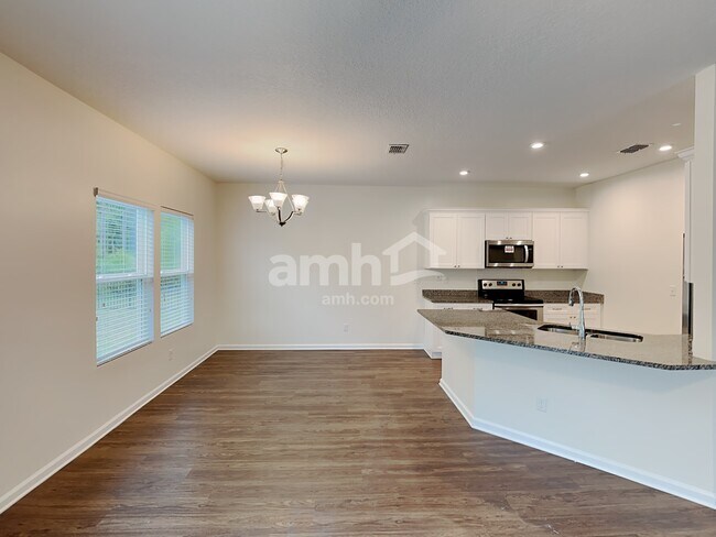 Foto del edificio - 212 W Jayce Way