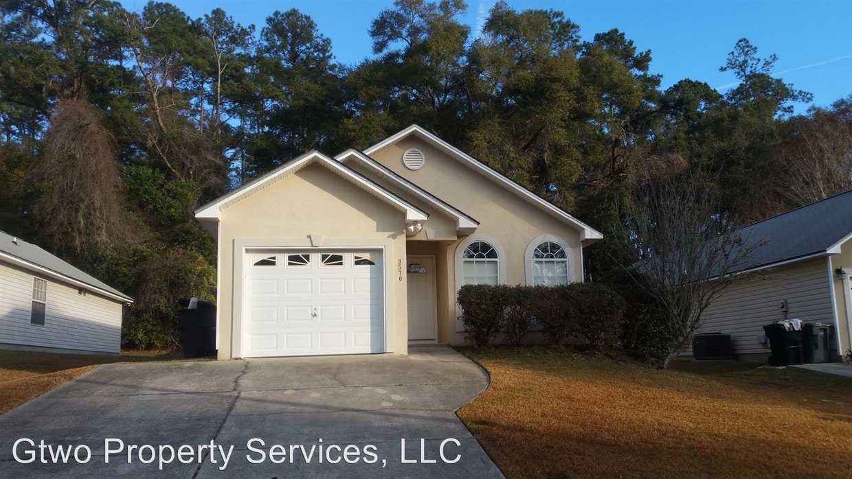 Primary Photo - 3570 Chatelaine Dr