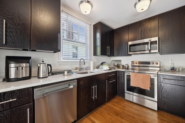 Photo - 4717 Tecumseh St House