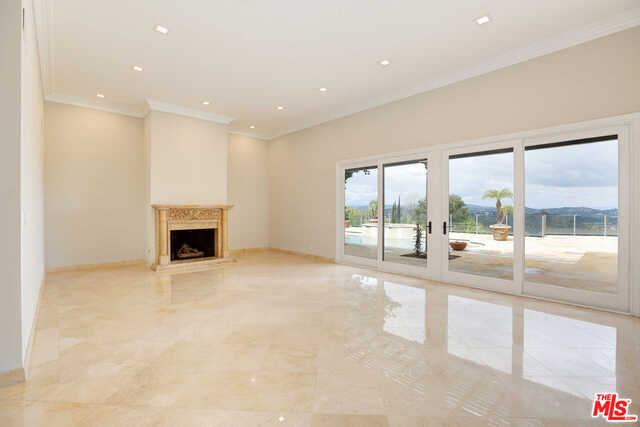 Building Photo - 630 Cole Pl