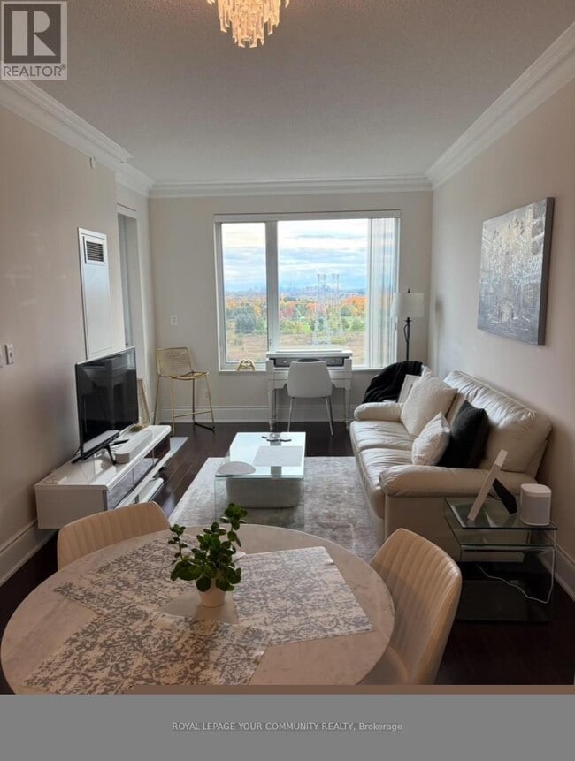 Photo du bâtiment - 325 South Park Rd