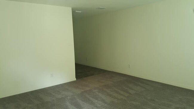 Building Photo - 12747 Westbrook Dr