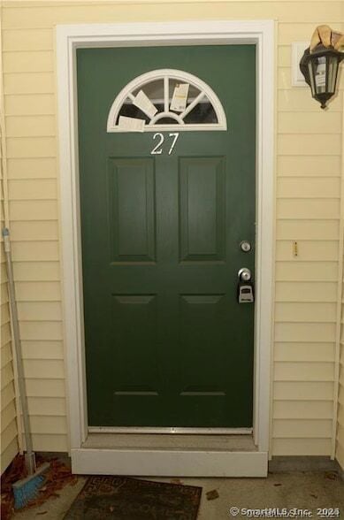 Foto del edificio - 527 W Thames St