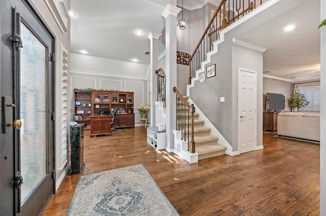 Building Photo - 1093 Woodbriar Dr