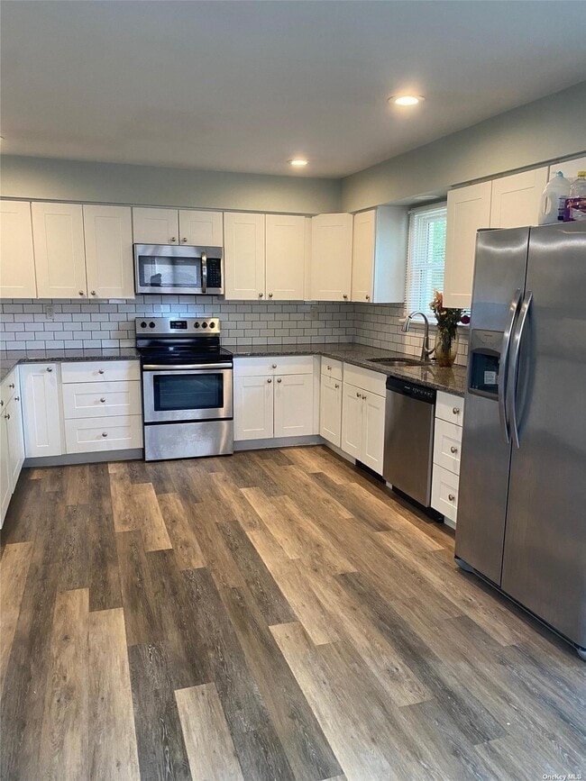 197 Hampton Ave, Mastic, NY 11950 House Rental in Mastic, NY