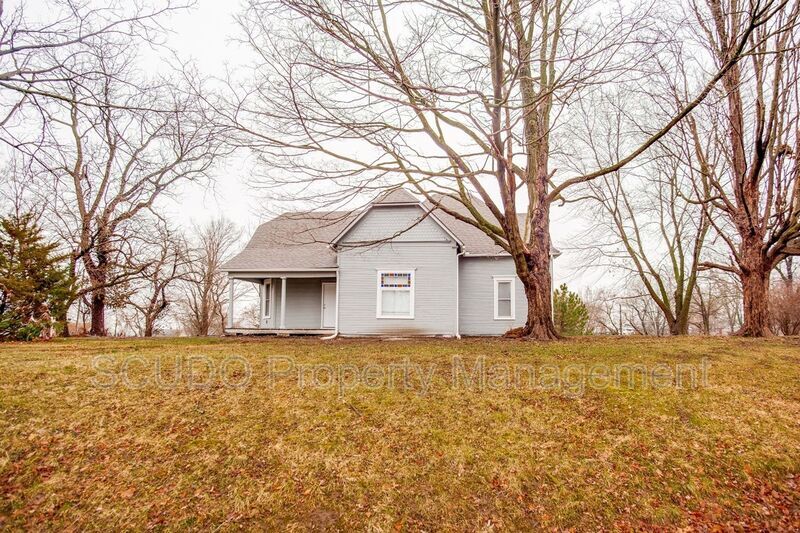 Foto principal - 3701 NE 35th St