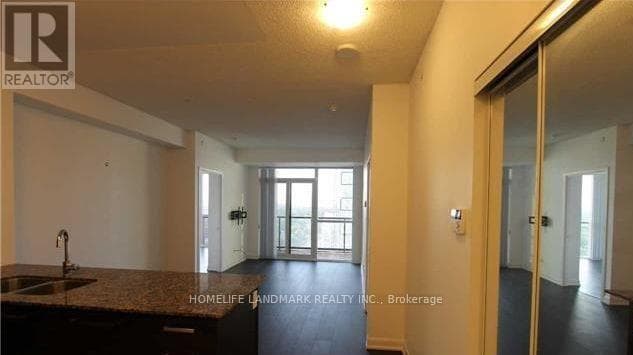 Photo du bâtiment - 5168-5168 Yonge St