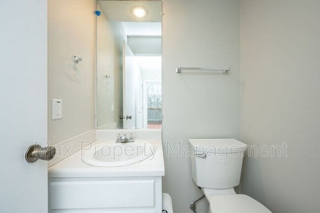 Foto del edificio - 6943 Brookview Dr