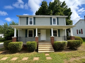 Building Photo - 303 Providence Rd