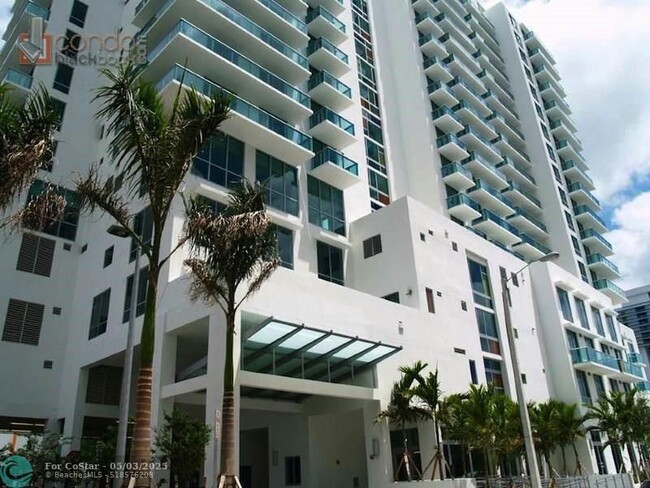 Foto del edificio - 333 NE 24th St