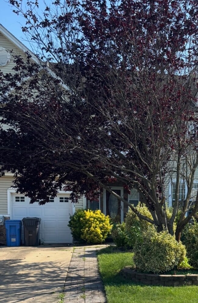 Building Photo - 173 Westbrook Dr