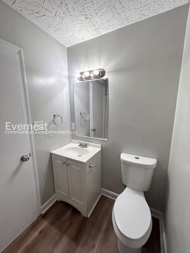 Foto del edificio - 907 Newcastle Rd