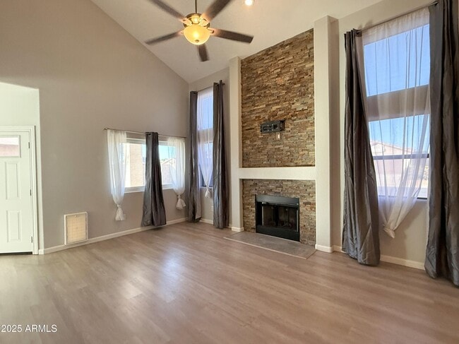 Building Photo - 13874 N 91st Dr