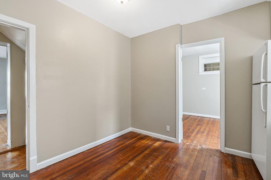 Foto principal - 7103 Penarth Ave