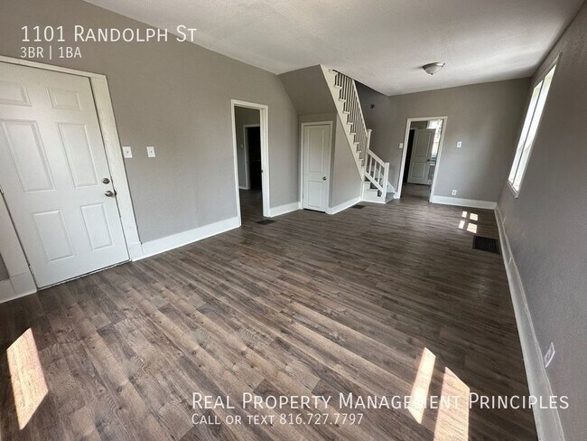 Foto del edificio - Completely Renovated 3 bedroom 1 Bath House!!