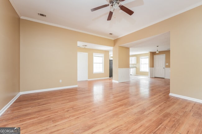 Building Photo - 103 Meadow Ridge Way