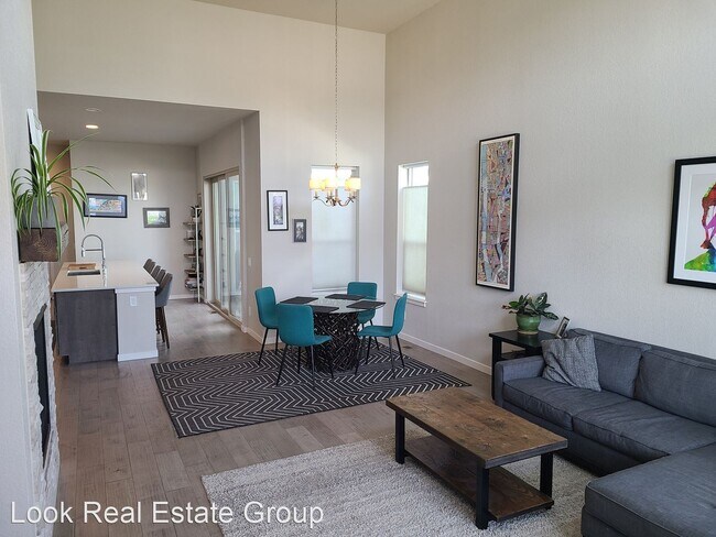 Foto del edificio - 4 br, 3 bath House - 9426 E 58th Pl